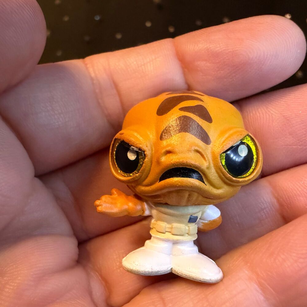 Disney Doorables Star Wars Admiral Ackbar Figure